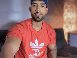 Myke Sthetic webcam model stream image