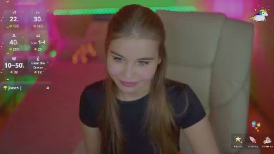 MyLolaSky webcam model stream image