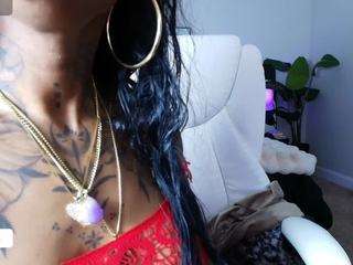 iamtattedqueen webcam model stream image
