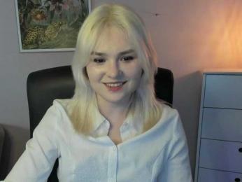 SweetLilyxo webcam model stream image
