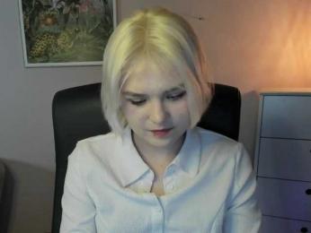 SweetLilyxo webcam model stream image