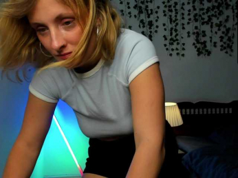 Ariana-Sunset webcam model stream image