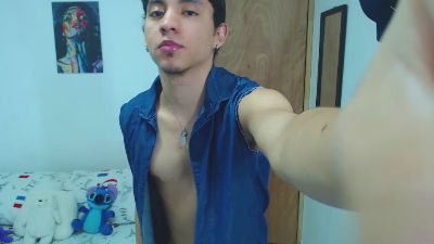 your_boy_hot webcam model stream image