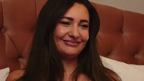 YaaraCollins webcam model stream image