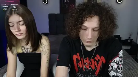 FreyaLoups webcam model stream image