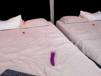 Aisha-Noir webcam model stream image