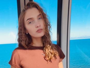 AlbinaFichtner webcam model stream image