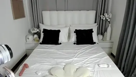 LustfulMonica webcam model stream image