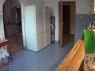 voyeurcam-julmodels-kitchen webcam model stream image