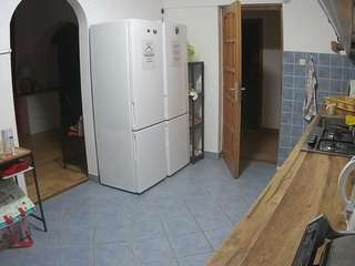 voyeurcam-julmodels-kitchen webcam model stream image