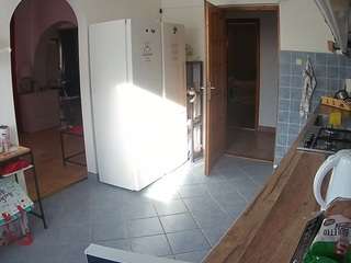 voyeurcam-julmodels-kitchen webcam camsoda model stream image