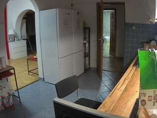 voyeurcam-julmodels-kitchen webcam model stream image