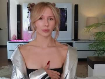 yononeey webcam chaturbate model stream image