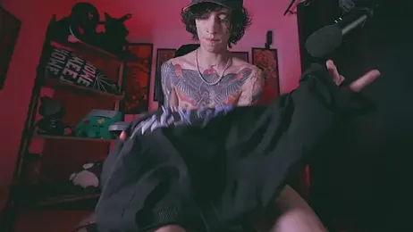Olliver___y webcam model stream image