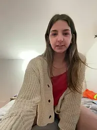 DoriDelux66 webcam model stream image