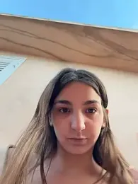 DoriDelux66 webcam model stream image