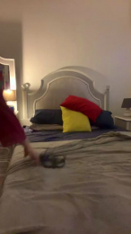 WhiteBubs webcam model stream image