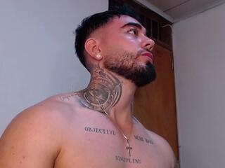 Tommy Blessd webcam model stream image