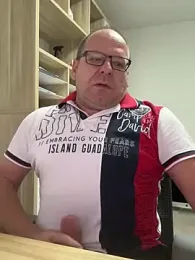 coupleLatinaLovers webcam model stream image