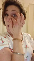 BridgetWitch webcam model stream image