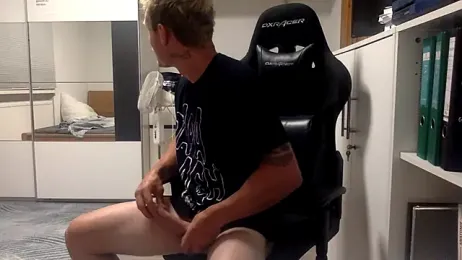 Nakedendurance1994 webcam model stream image