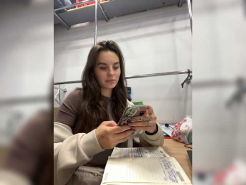 VALERIYAAA webcam bongacams model stream image