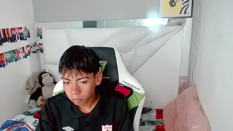 Liarr_ webcam model stream image