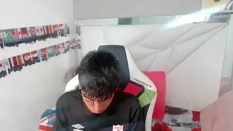 Liarr_ webcam model stream image