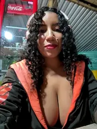 serena_willow webcam model stream image