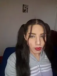 dulcenia_rose webcam model stream image