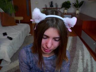 Erlina Elson webcam model stream image