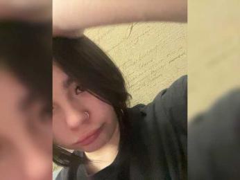 Suzie-Bell webcam model stream image