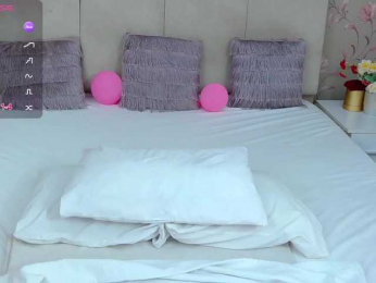 MatureVivian webcam model stream image