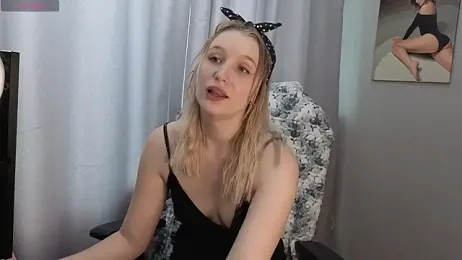 LillyFan-X webcam model stream image