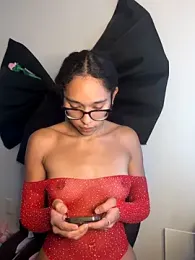 cupcakemia webcam model stream image