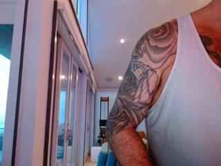 Killian & Crew webcam flirt4free model stream image
