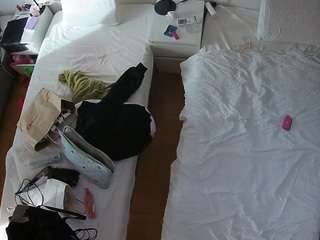 voyeurcam-julmodels-bed-5 webcam model stream image