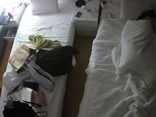 voyeurcam-julmodels-bed-5 webcam model stream image