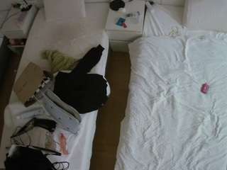 voyeurcam-julmodels-bed-5 webcam model stream image