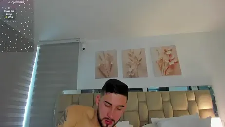 Vanessa_and_liam webcam model stream image