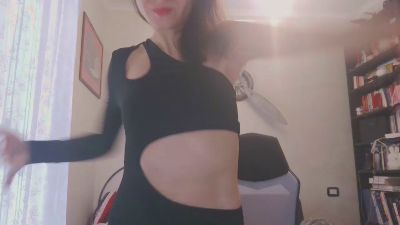 TinyWife webcam model stream image