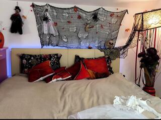 Medea Allure webcam model stream image