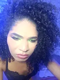 Vnus_ webcam model stream image