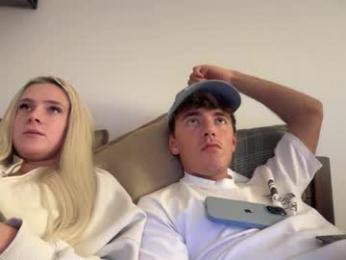 littleblonde010 webcam model stream image