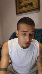 Andrewxxx9 webcam model stream image