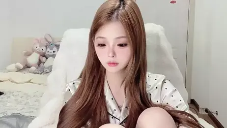 xiaoyugan-99 webcam model stream image