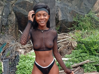 LillyAriana webcam model stream image