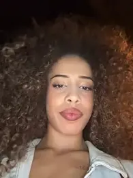 __KAMI_Off_ webcam stripchat model stream image