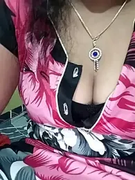 Lakhsmi webcam model stream image