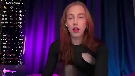 Avril_Pearly_ webcam model stream image